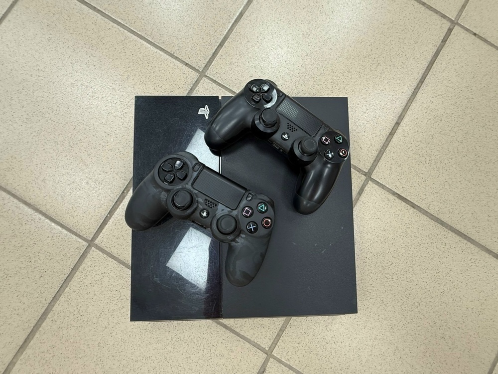 Игровая приставка PlayStation 4 FAT 500GB