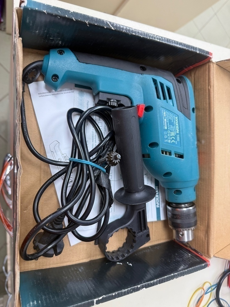 Дрель-ударная Hyundai D 650