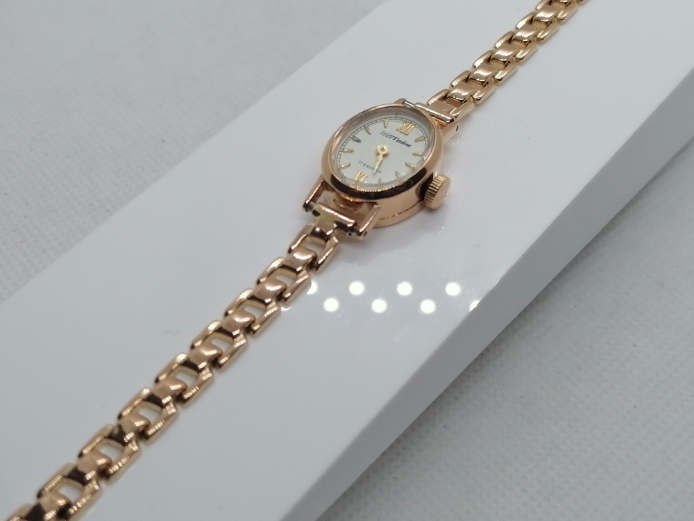 ЧАСЫ МАК ТАЙМ Au 585