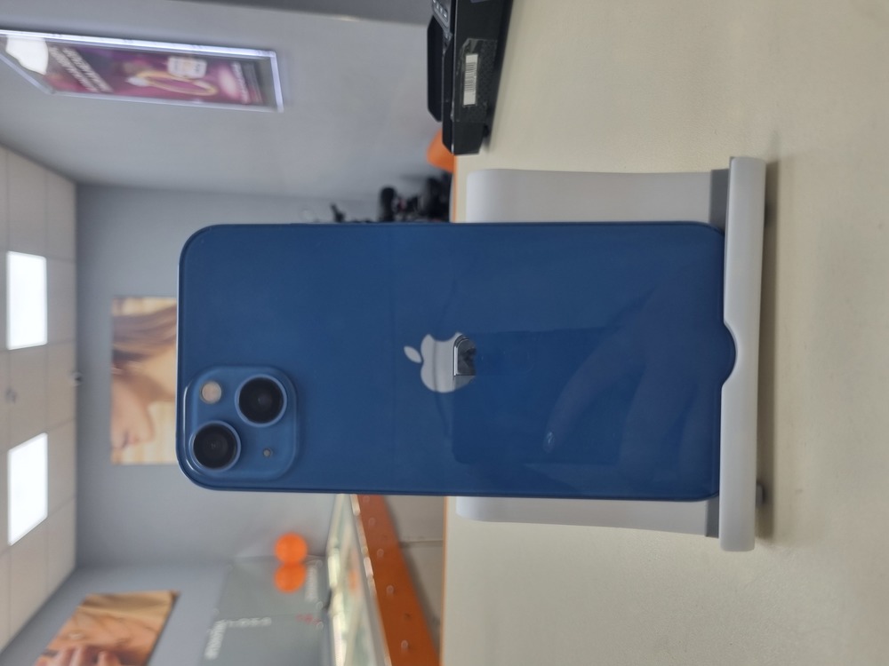 Смартфон Apple iPhone 13 128Gb