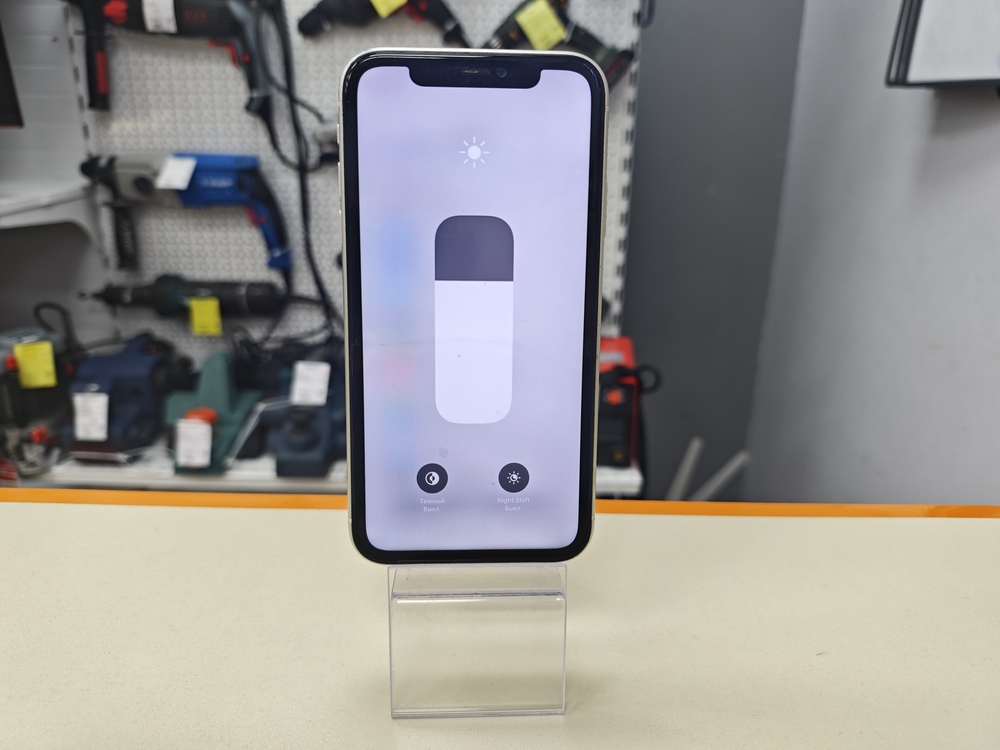 Смартфон Apple iPhone 11 64Gb