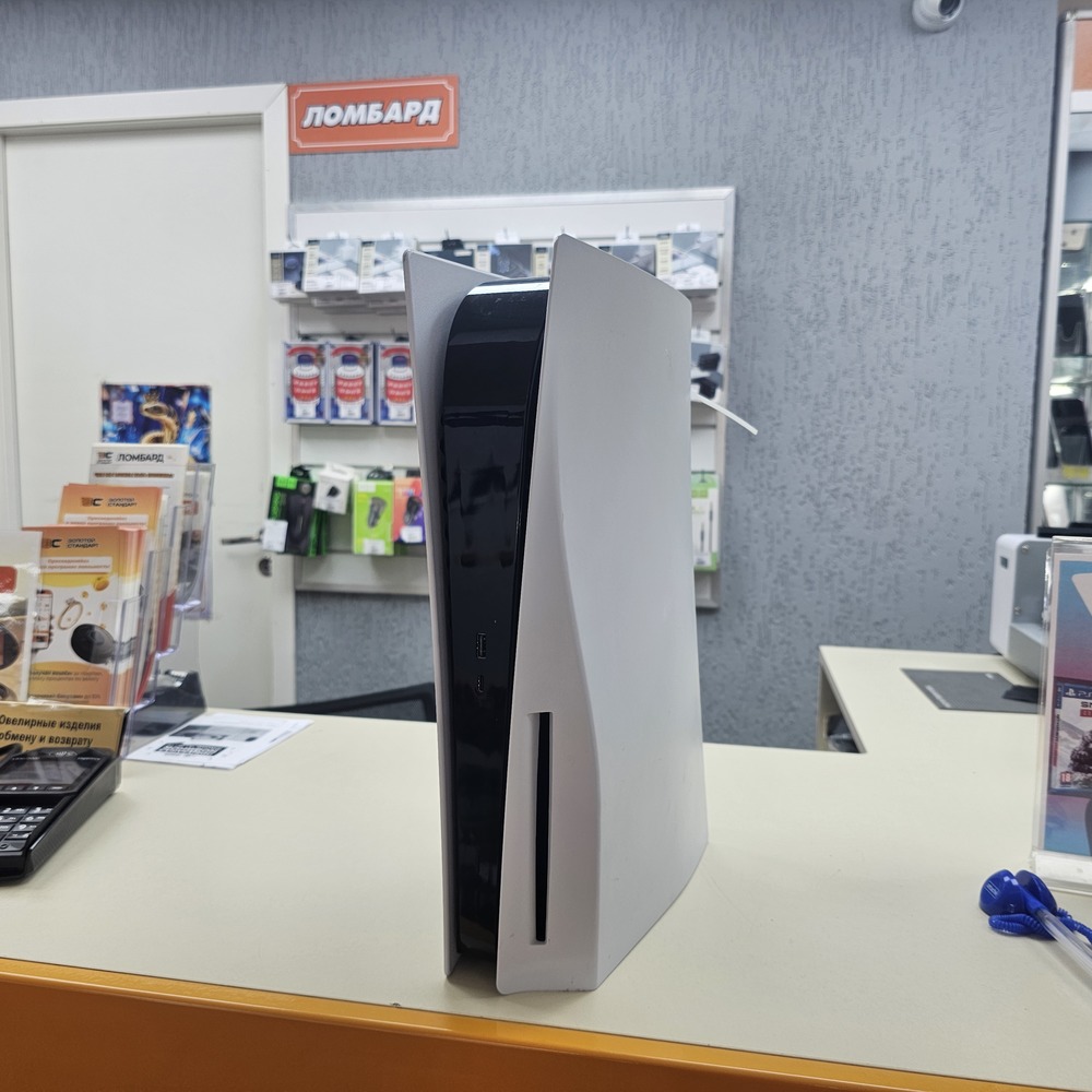 Игровая приставка PlayStation 5 825Gb (С дисководом) Игровая приставка PlayStation 5 825Gb (С дисководом)
