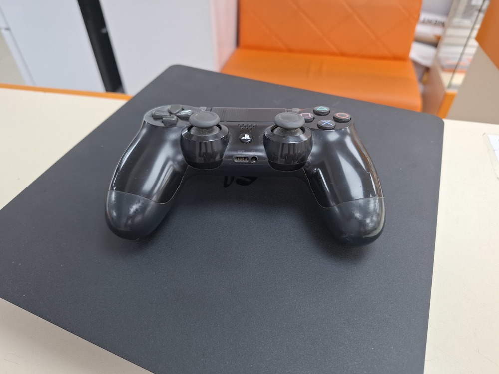 Игровая приставка PlayStation 4 Slim 500GB