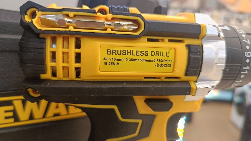 Шуруповерт Dewalt 18-25 n.m