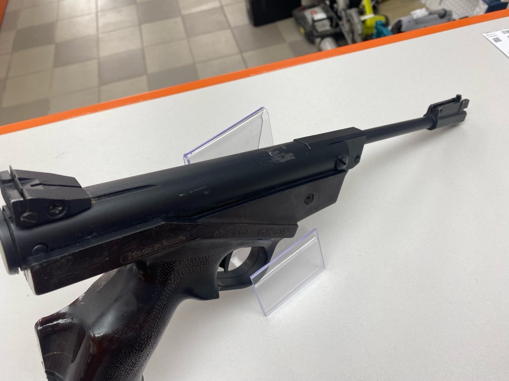 Пистолет пневматический ИЖ 53М