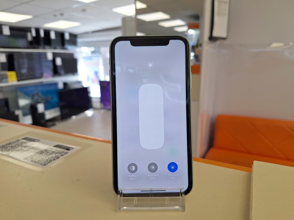 Смартфон Apple iPhone 11 64Gb