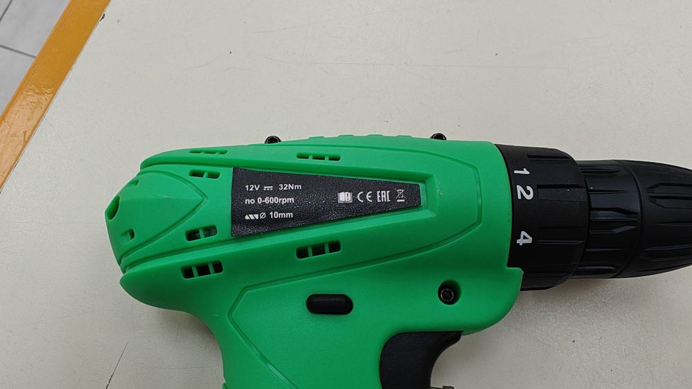 Шуруповерт Zitrek 12 li