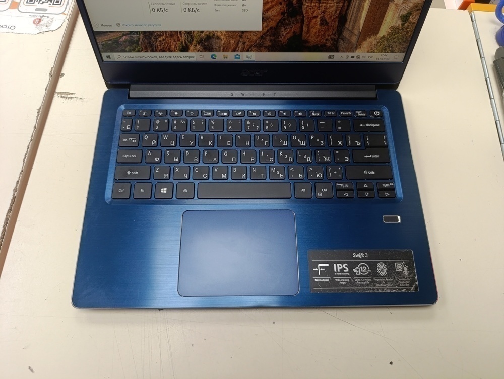 Ноутбук Acer; Core i3-8130U,  Intel(R) Graphics, 8 Гб, 240 Гб, Нет