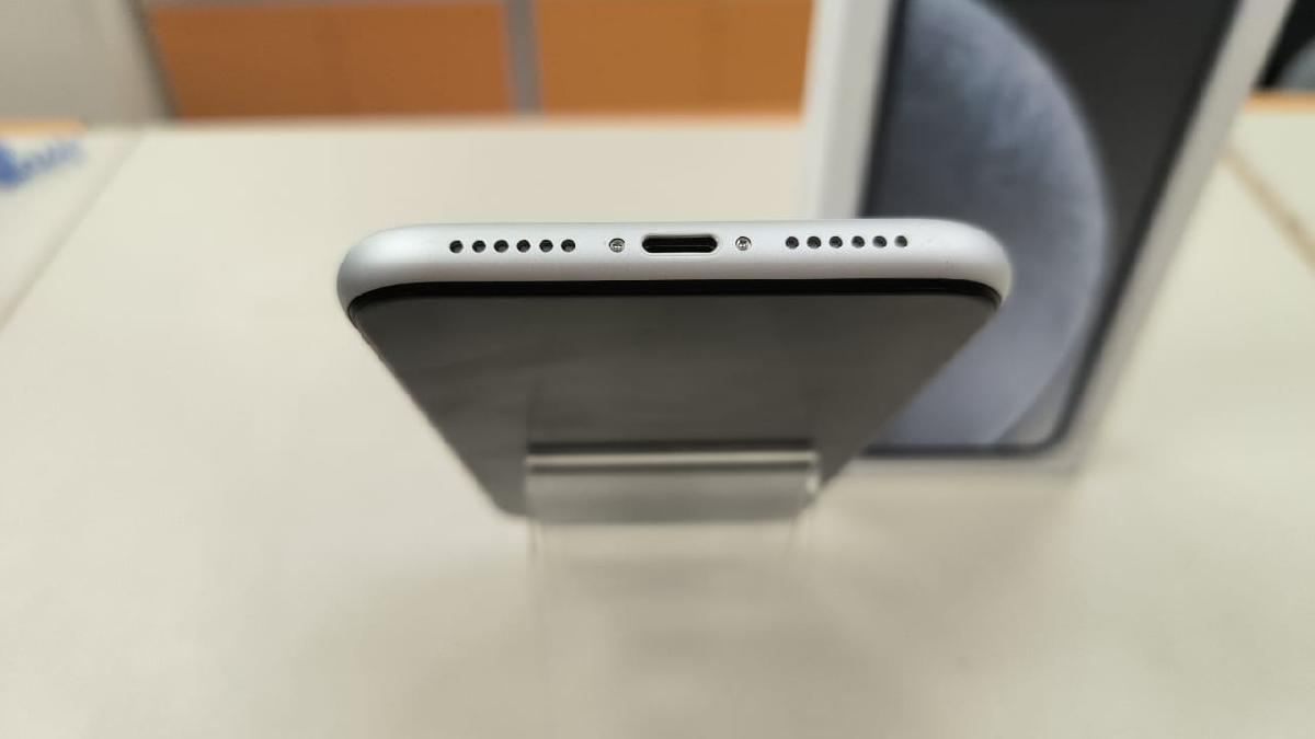 Смартфон Apple iPhone Xr 128Gb