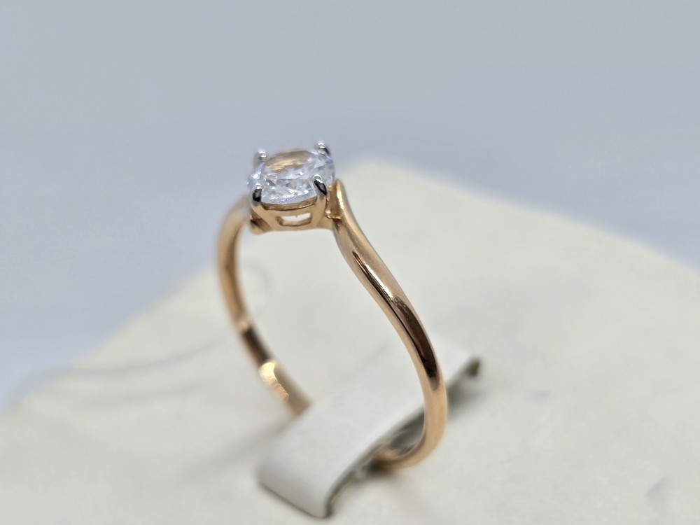 51-110-01928-1 КОЛЬЦО С КАМНЕМ (Au 585)