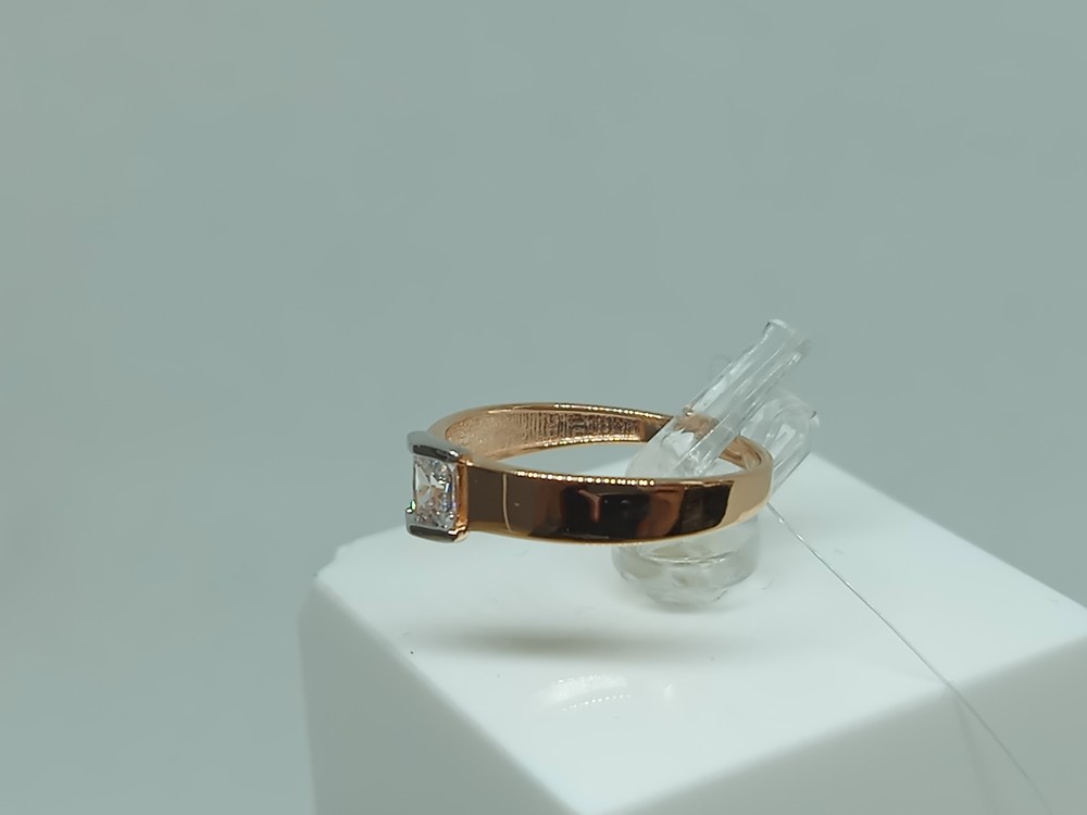 КОЛЬЦО С КАМНЕМ (Au 585)