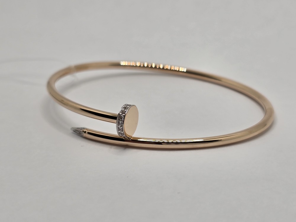 070029 БРАСЛЕТ ЖЕСТКИЙ с камнями (Au 585)