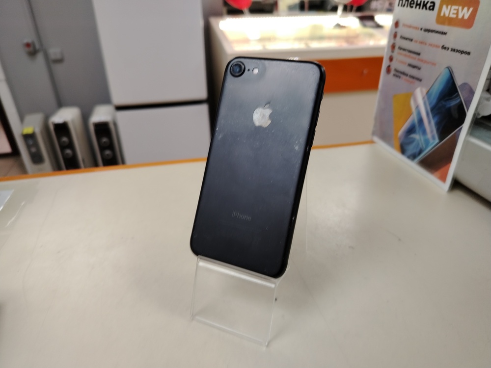 Смартфон Apple iPhone 7 32Gb