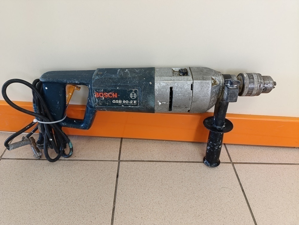 Перфоратор Bosch GSB 22-2RE