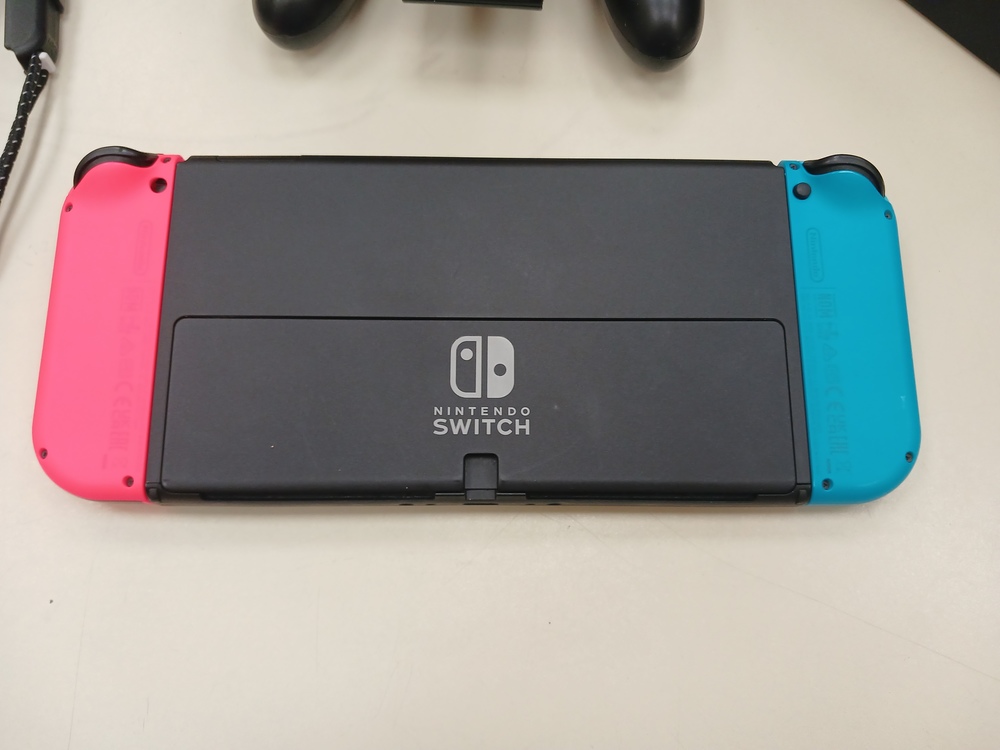 Игровая приставка Nintendo Switch Oled