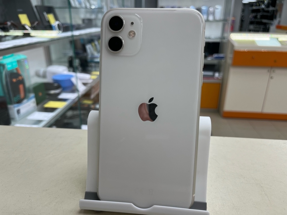 Смартфон Apple iPhone 11 128Gb