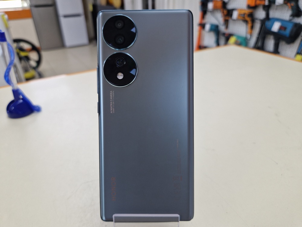 Смартфон Honor 70 8/256
