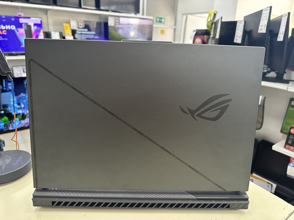 Ноутбук ASUS; Core i9-13900, Geforce RTX 4060, 16 Гб, 512 GB, Нет