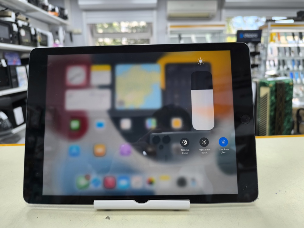 Планшет Apple iPad 9 64 ГБ (2021 A2602 (Wi-Fi)