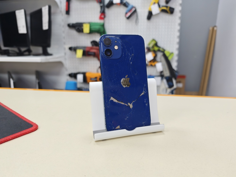 Смартфон Apple iPhone 12 mini 64Gb