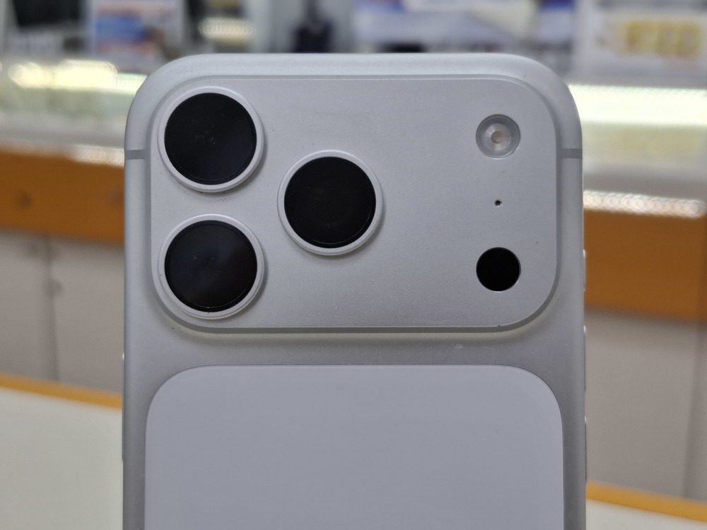Смартфон Apple Iphone 17 Pro 512Gb