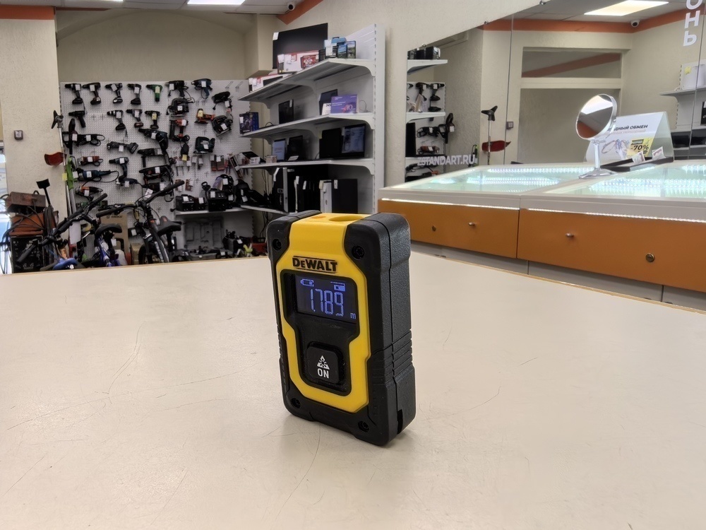 Дальномер DeWalt DW055Pl
