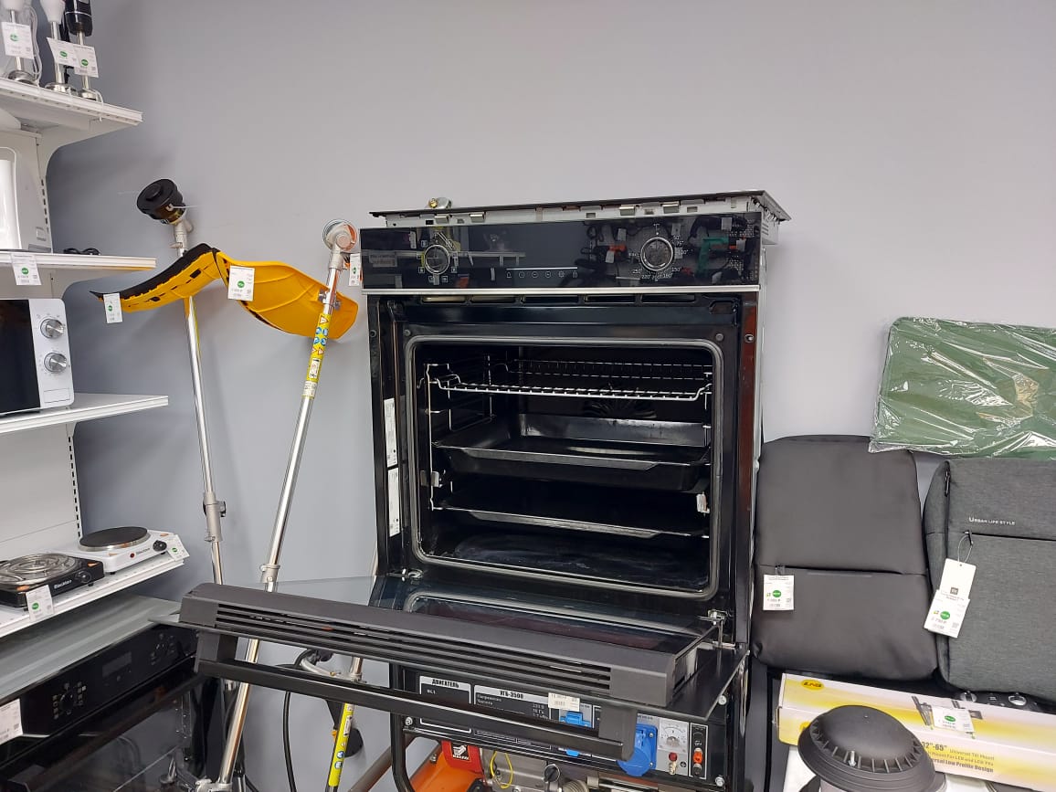 Духовой шкаф Beko BBIR 13300 XC