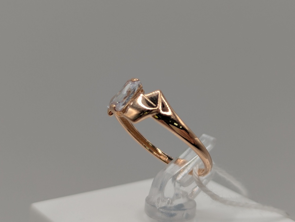 КОЛКМ585 КОЛЬЦО С КАМНЕМ (Au 585)