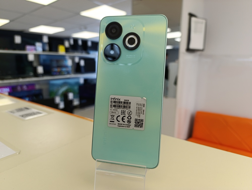 Смартфон Infinix Smart 8 4/128