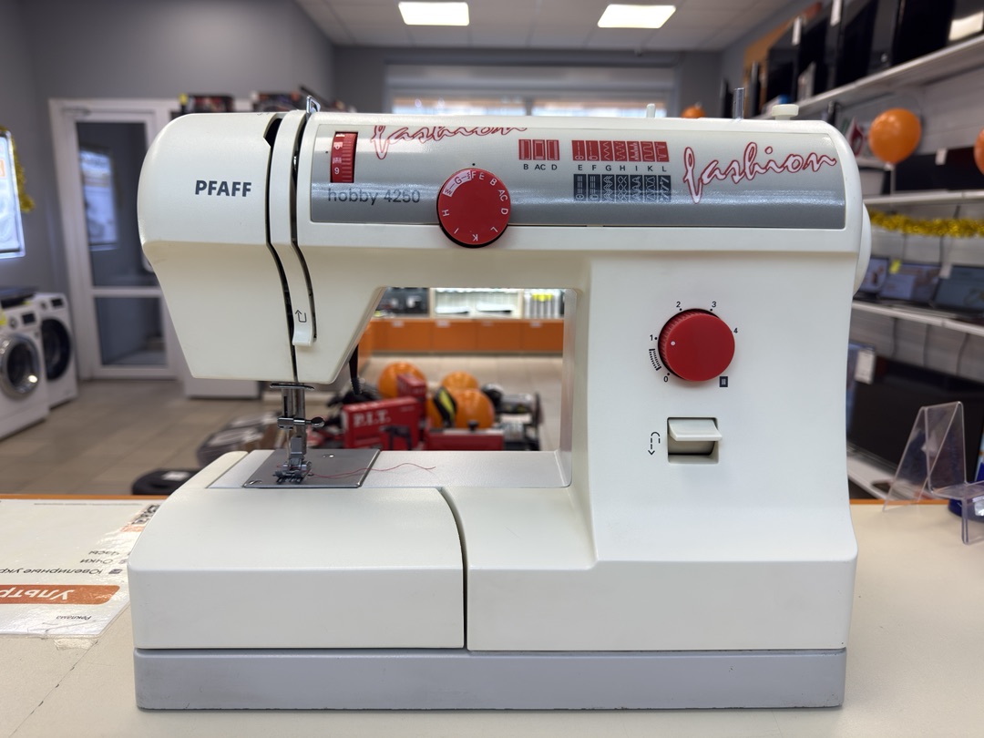 Швейная машина Pfaff Hobby 4250