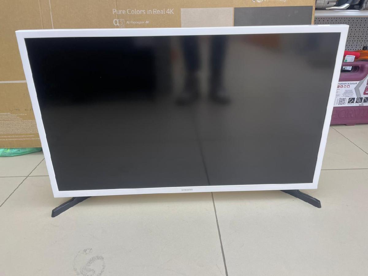 LED Телевизор Samsung LH32BERE