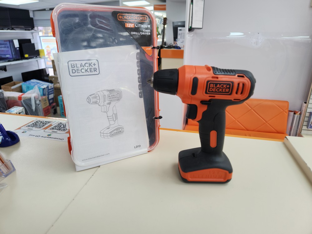 Шуруповерт Black & Decker LD12