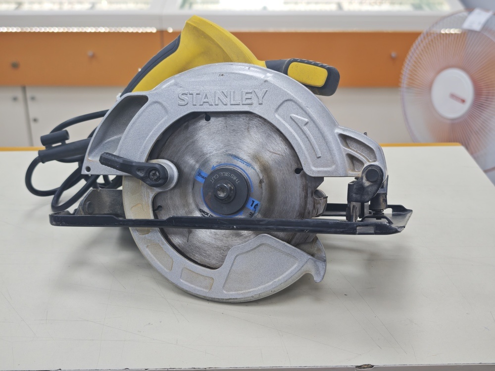 Дисковая пила Stanley SC 12