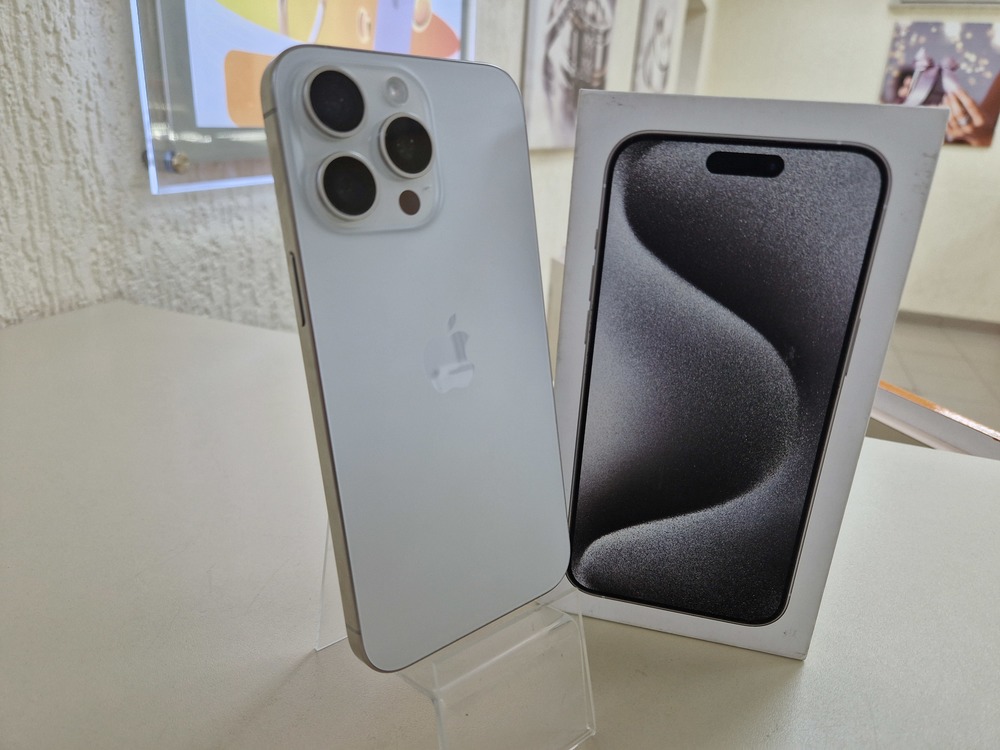 Смартфон Apple iPhone 15 Pro Max 512Gb