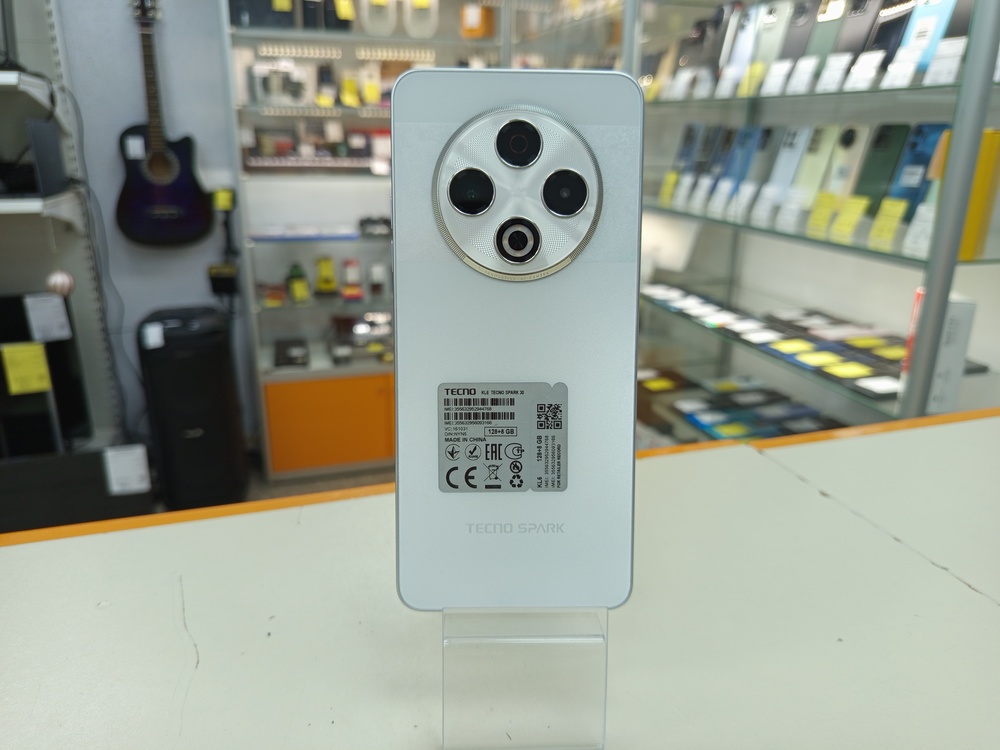 Смартфон Tecno SPARK 30 8/128