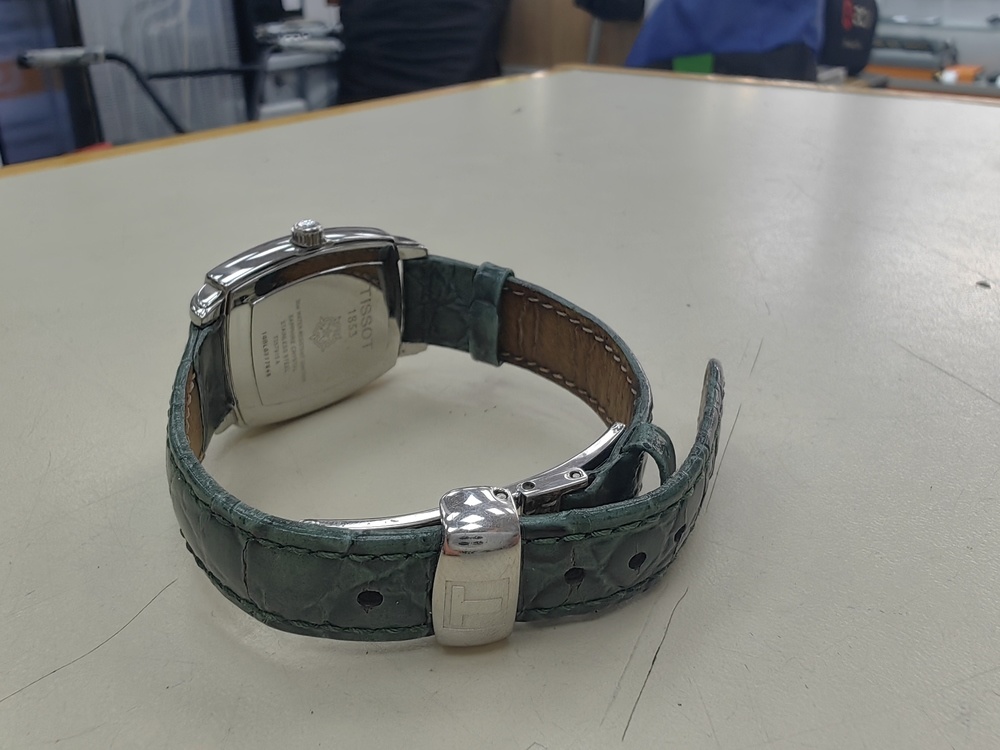 Часы наручные TISSOT T057910A