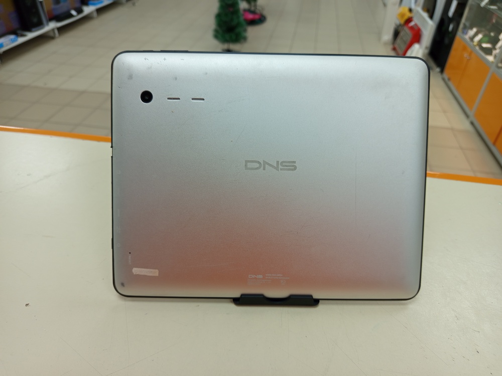 Планшет DNS M974W