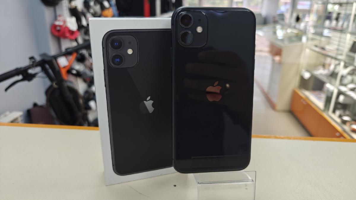 Смартфон Apple iPhone 11 128Gb