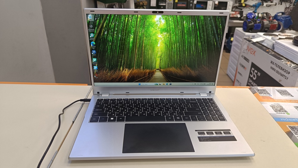 Ноутбук Dexp; Celeron N4020, Intel UHD Graphics 600, 8 Гб, 240 Гб, Нет