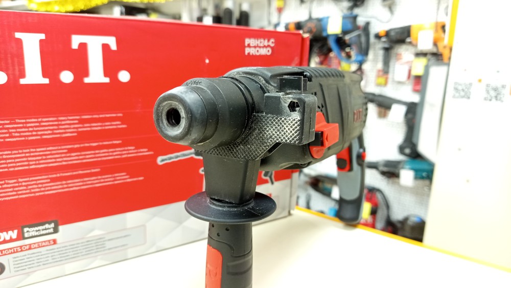 Перфоратор P.I.T. PBH24-C