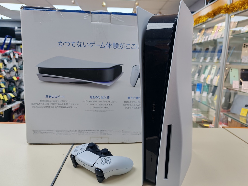 Игровая приставка PlayStation 5 825Gb (С дисководом)