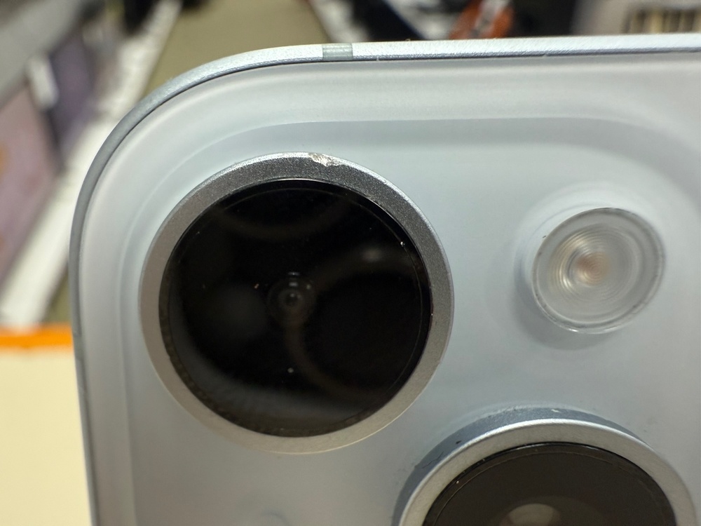 Смартфон Apple Iphone 15 128Gb