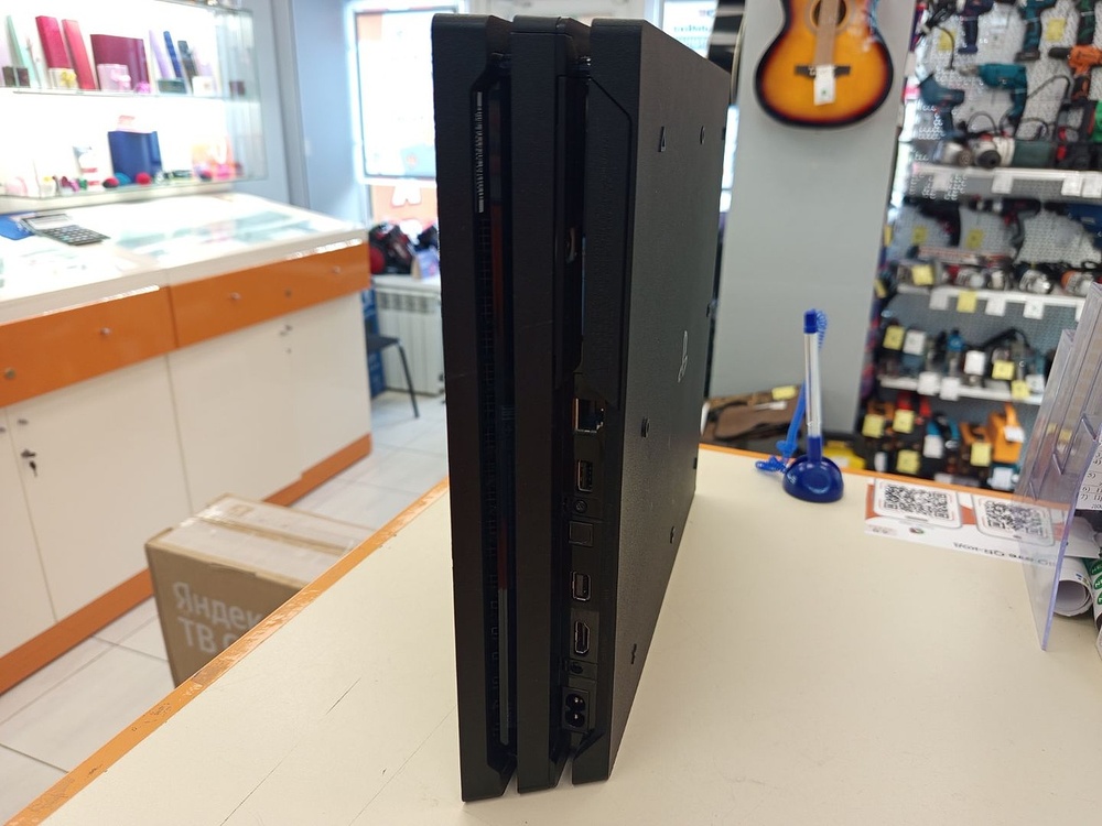 Игровая приставка PlayStation 4 Pro 1Tb