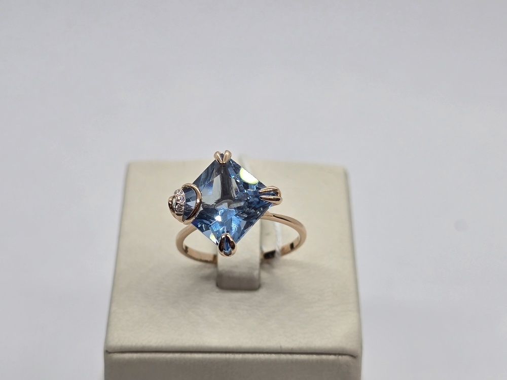 КОЛКМИ585 КОЛЬЦО С КАМНЯМИ (Au 585)