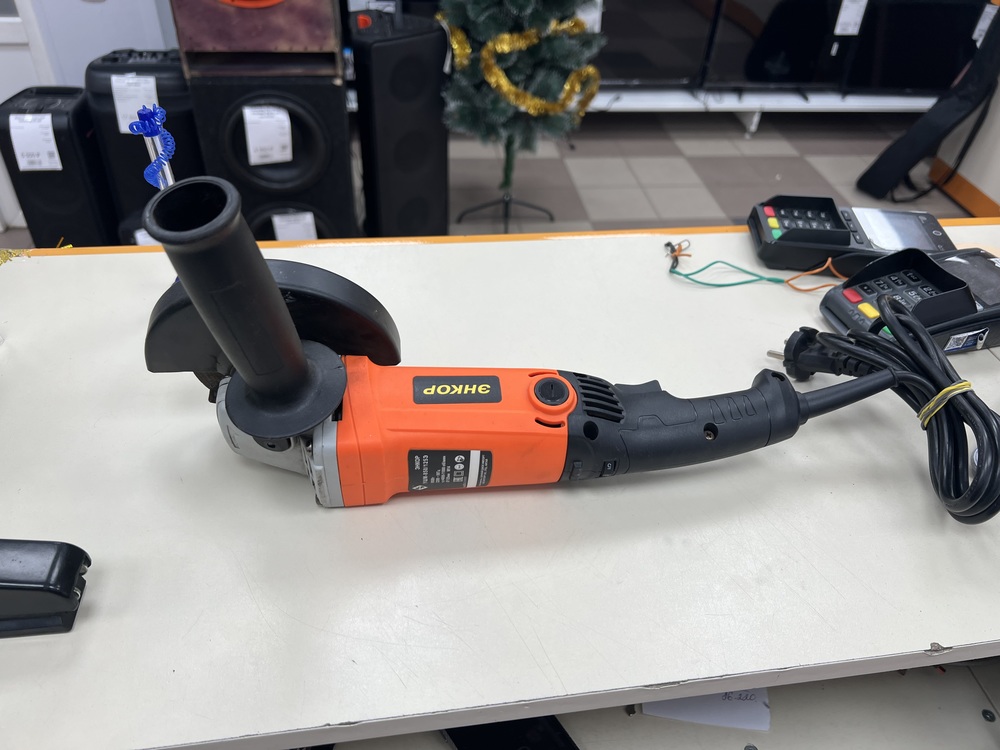 Угловая шлифмашина Энкор УШМ-850/125Э