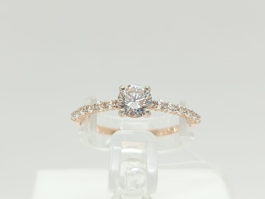 КОЛЬЦО С КАМНЯМИ (Au 585)