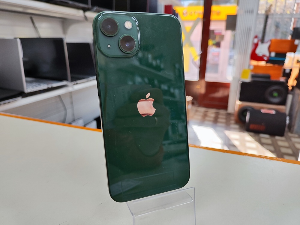 Смартфон Apple iPhone 13 128Gb