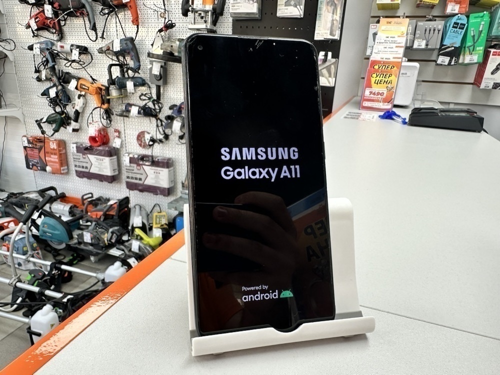 Смартфон Samsung Galaxy A11 2/32