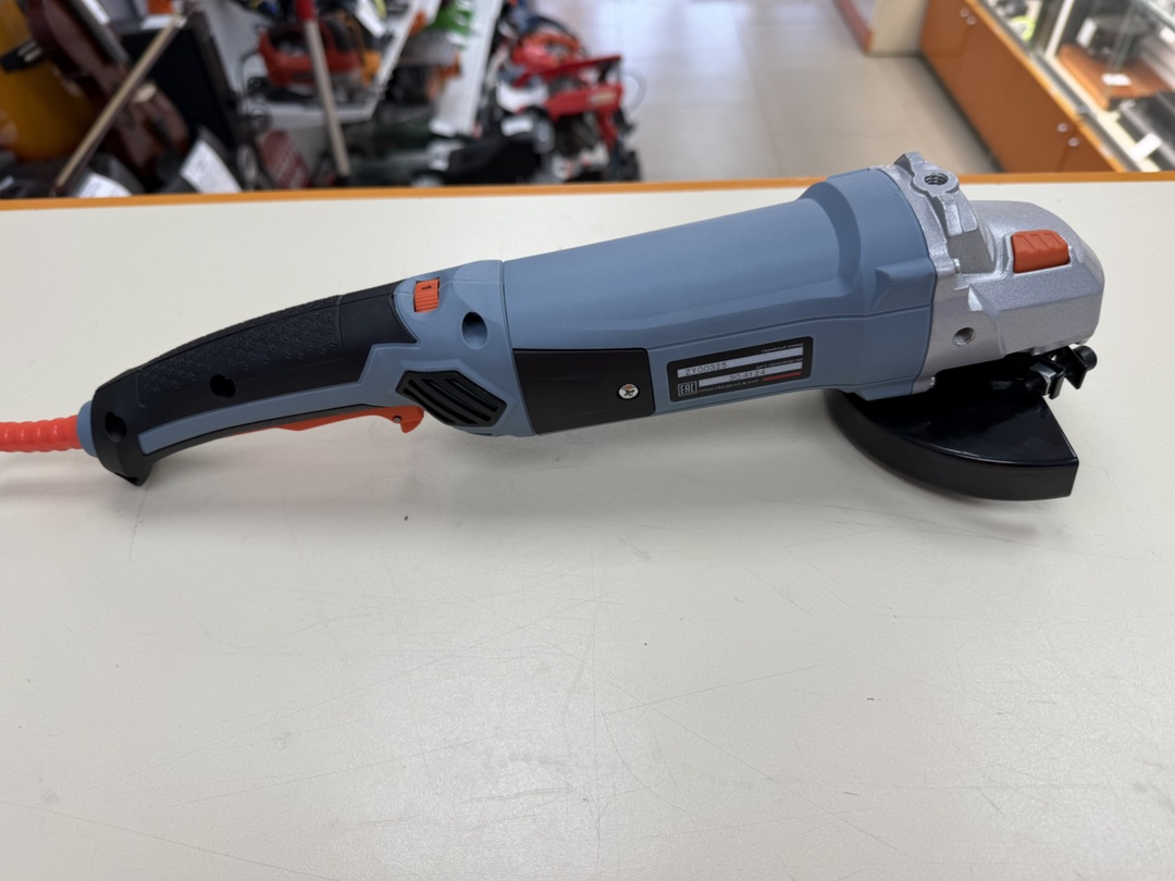 Угловая шлифмашина Электроприбор УШМ-125/1000Е