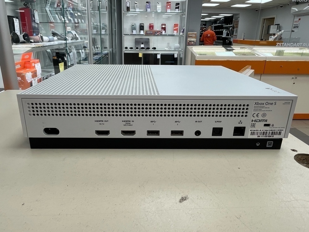 Игровая приставка Xbox One S 1TB